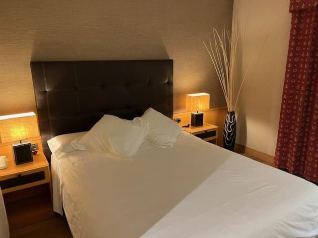 Coto Real Hotel Rabade Ngoại thất bức ảnh