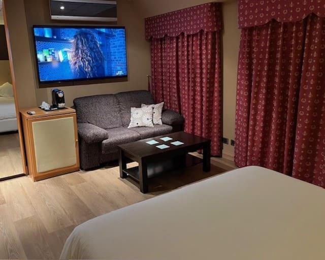 Coto Real Hotel Rabade Ngoại thất bức ảnh