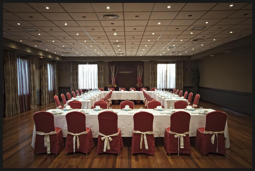 Coto Real Hotel Rabade Ngoại thất bức ảnh