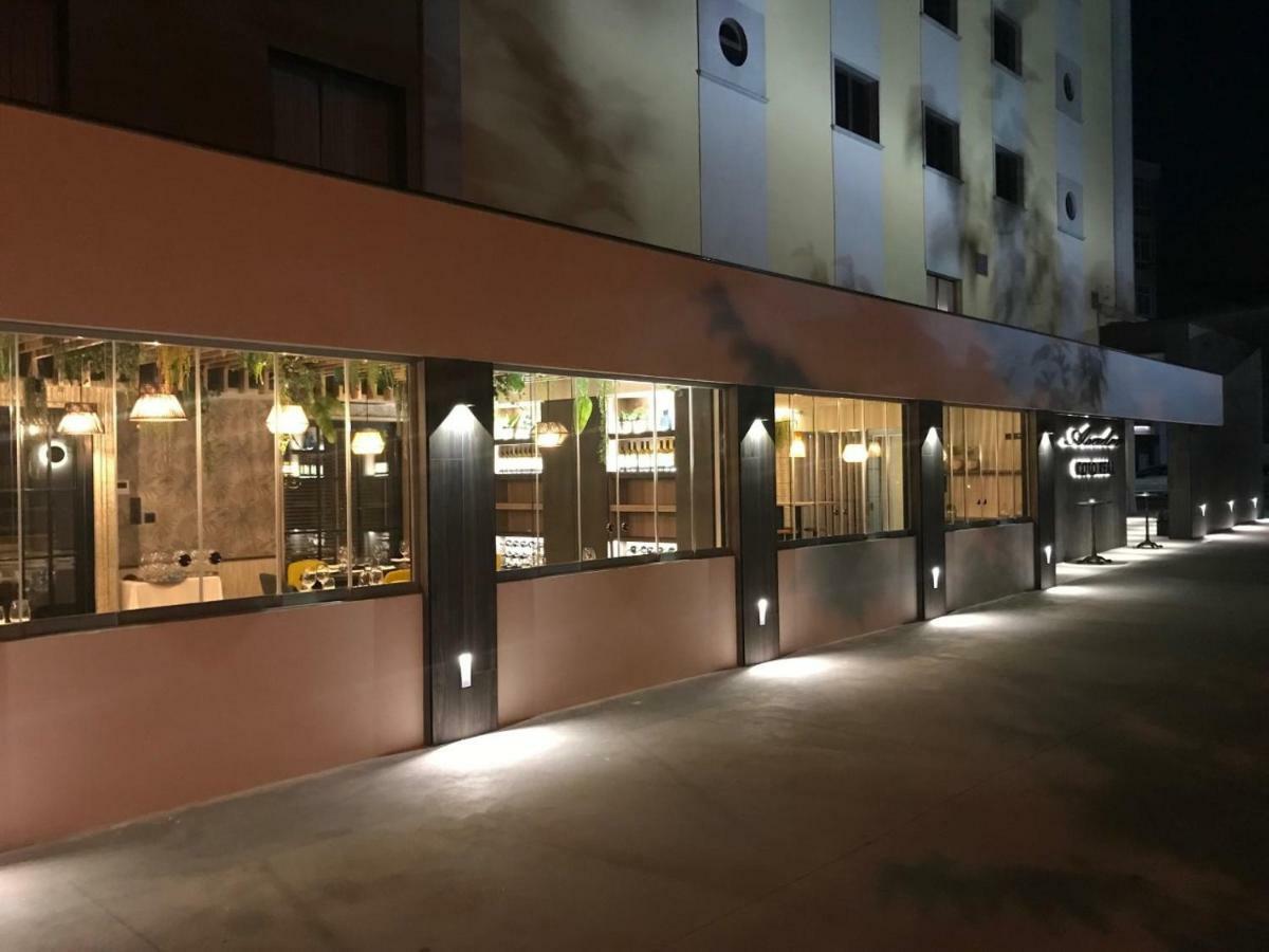 Coto Real Hotel Rabade Ngoại thất bức ảnh